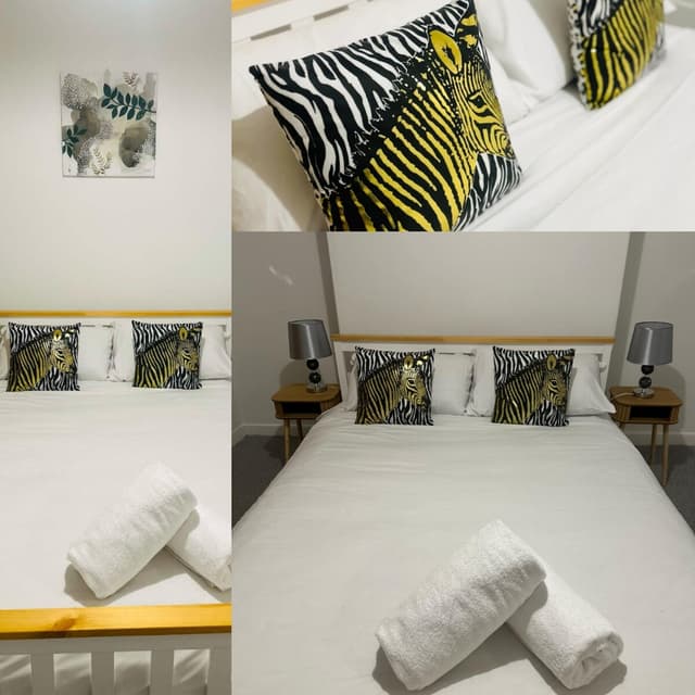 Stylish 2 Bed, Free Parking, Central Location Lincoln - View 1