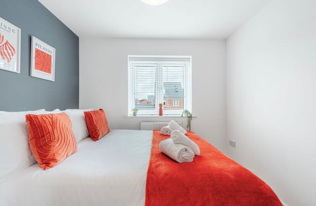 Sleeps 6 • Contractors • Insurance • Relocation  - View 3