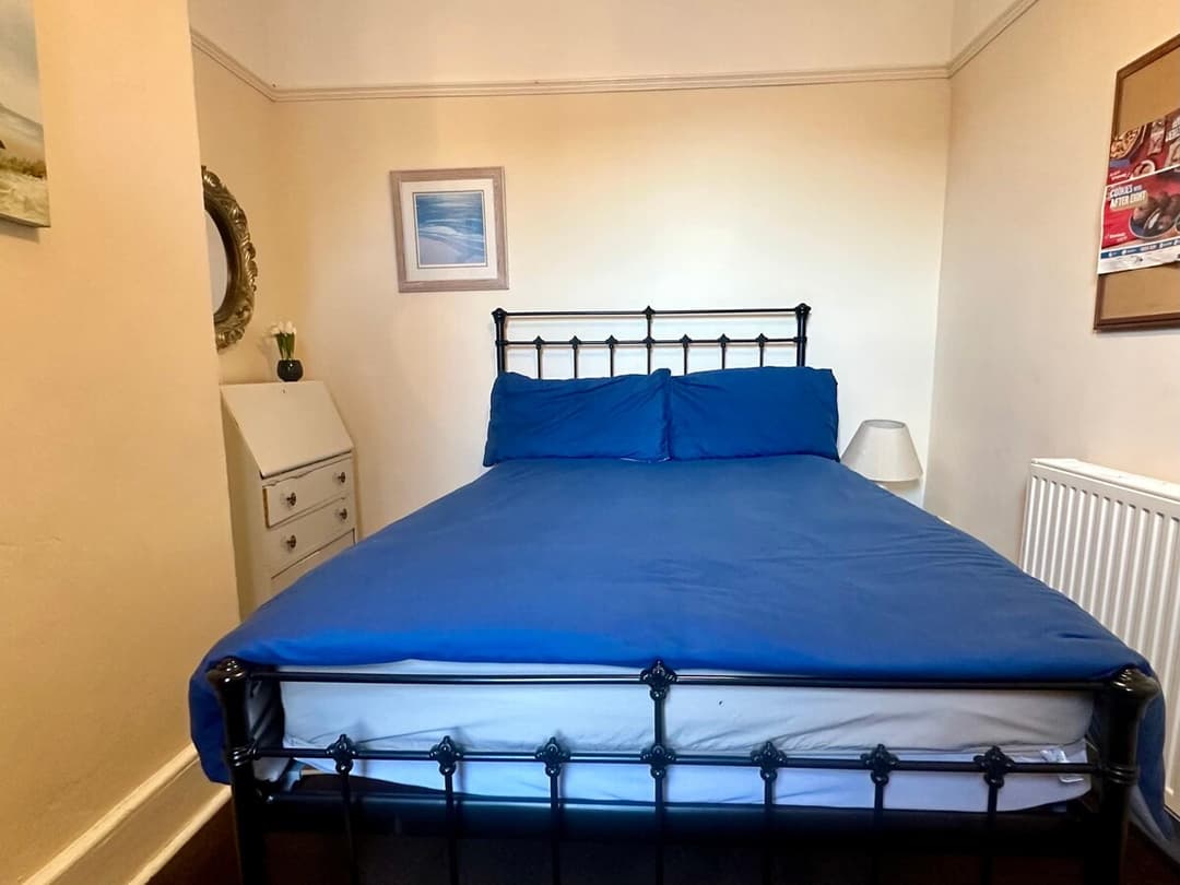 4 Bed Homely Retreat In Wolverhampton - View 6