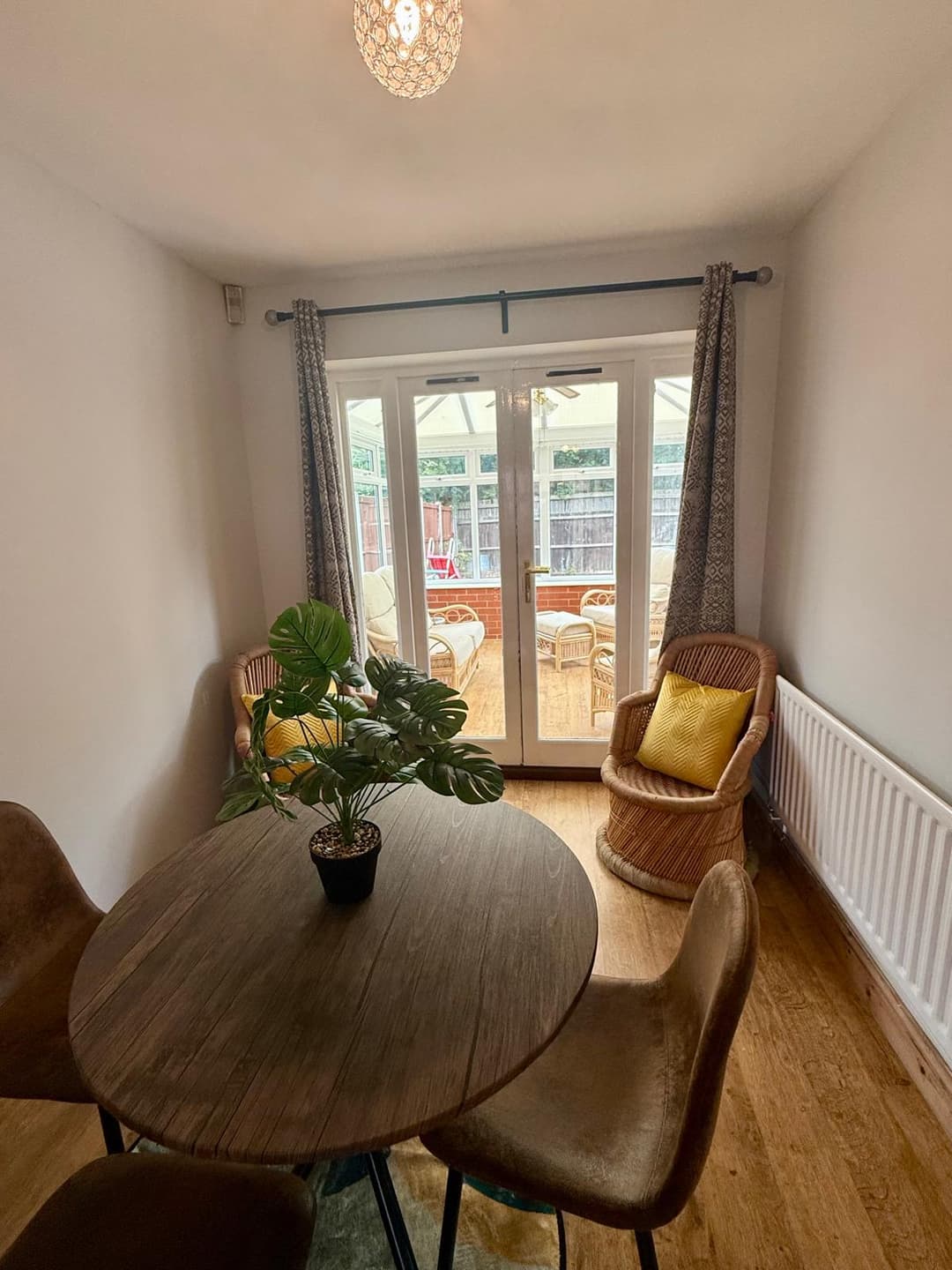 Spacious 4 Bed House with parking in Wolverhampton - View 20