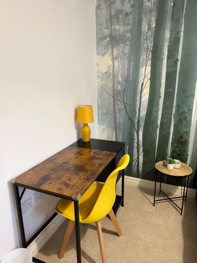 Charming 2 Bedroom Home | Parking | London - View 2