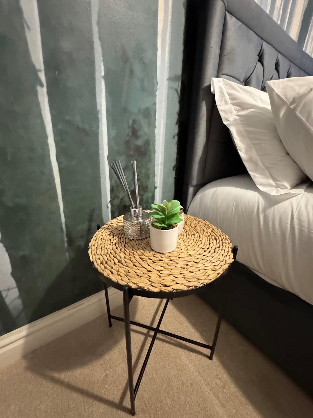 Charming 2 Bedroom Home | Parking | London - View 4