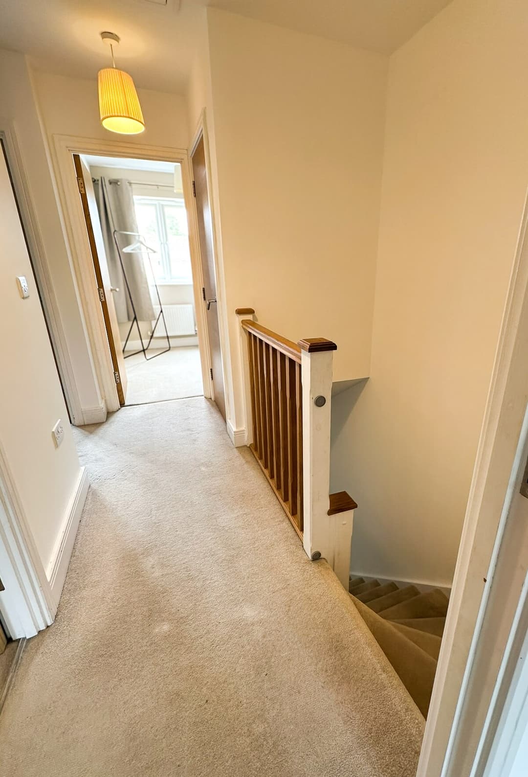 4 Bedroom Heathrow Home | Sleeps 6 | Free Parking - View 64
