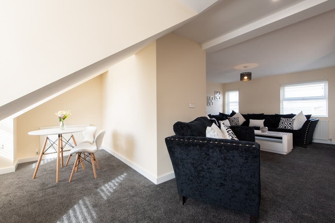 2 Bedroom Home Langley Park - View 5