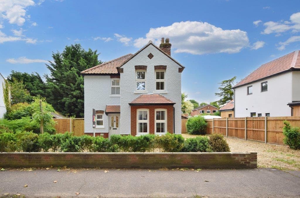 4 Bedroom House