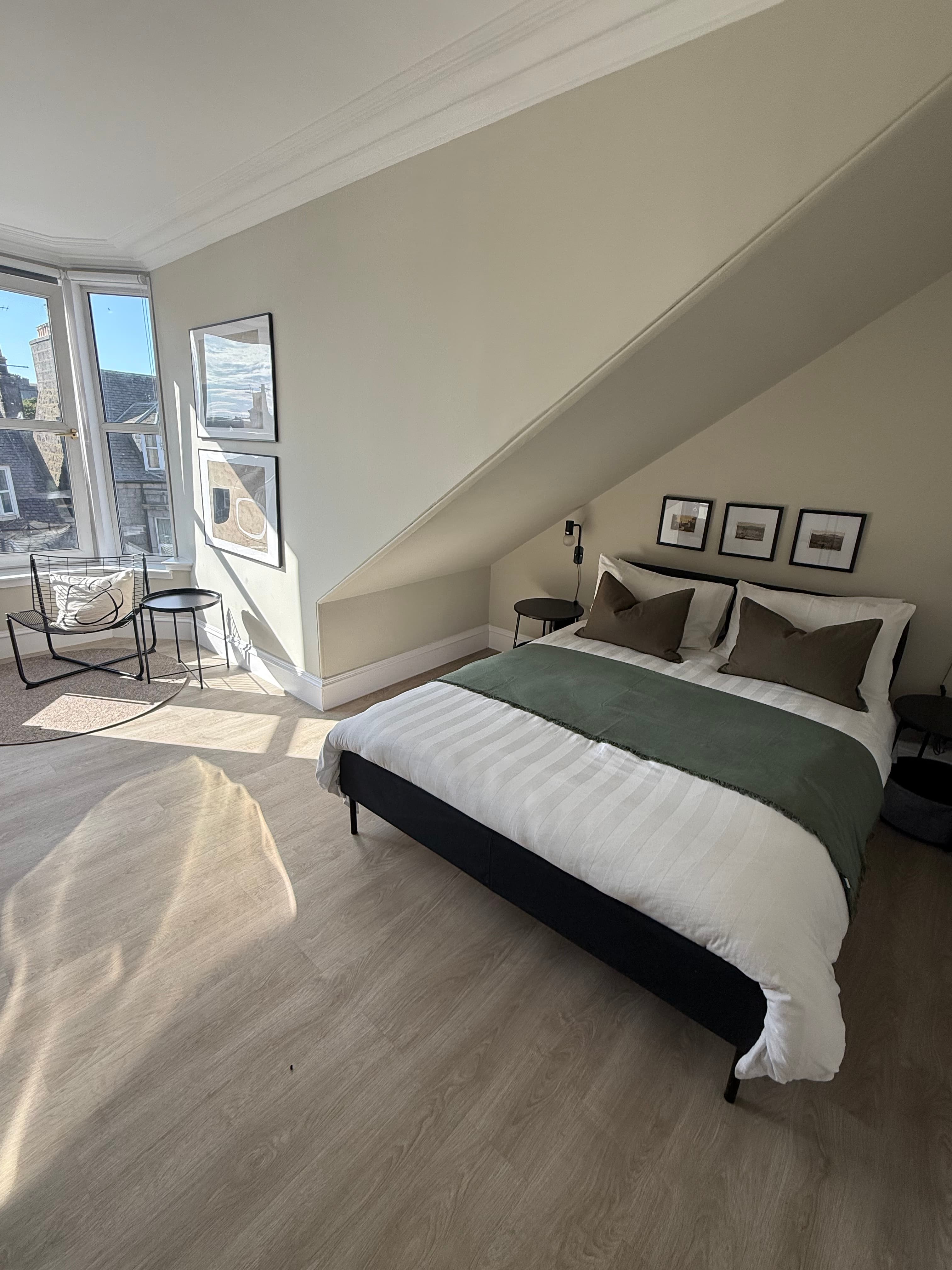 5 Bedroom Guesthouse