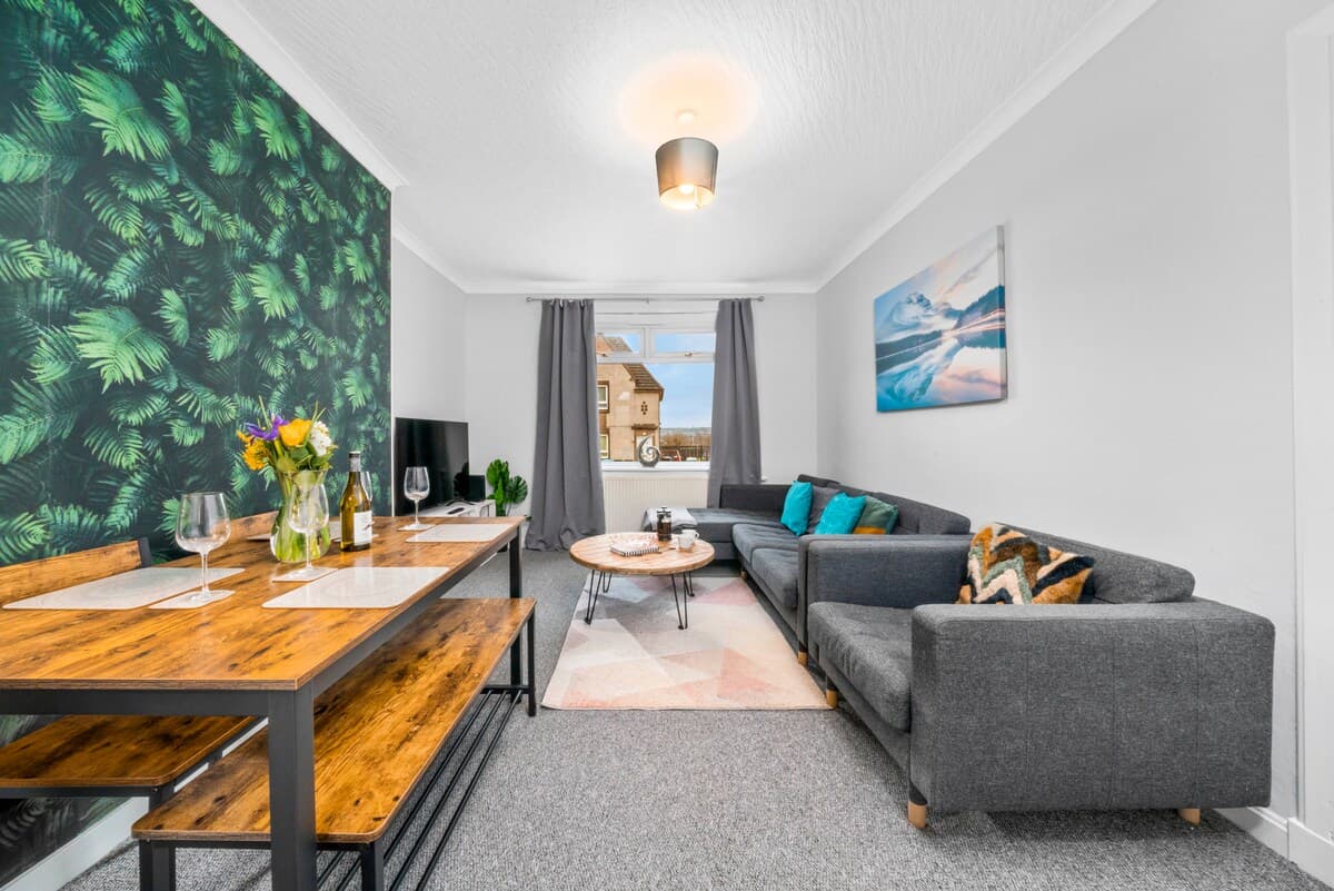 2 Bedroom Apartment