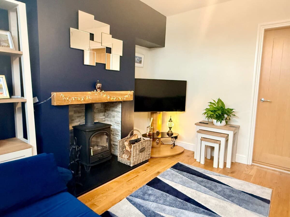 2 Bedroom House
