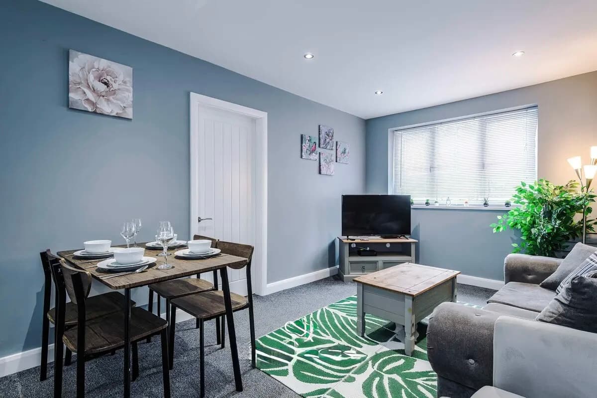 2 Bedroom Apartment